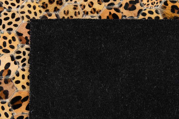 4' 11 x 8' Cowhide Stocks Rug