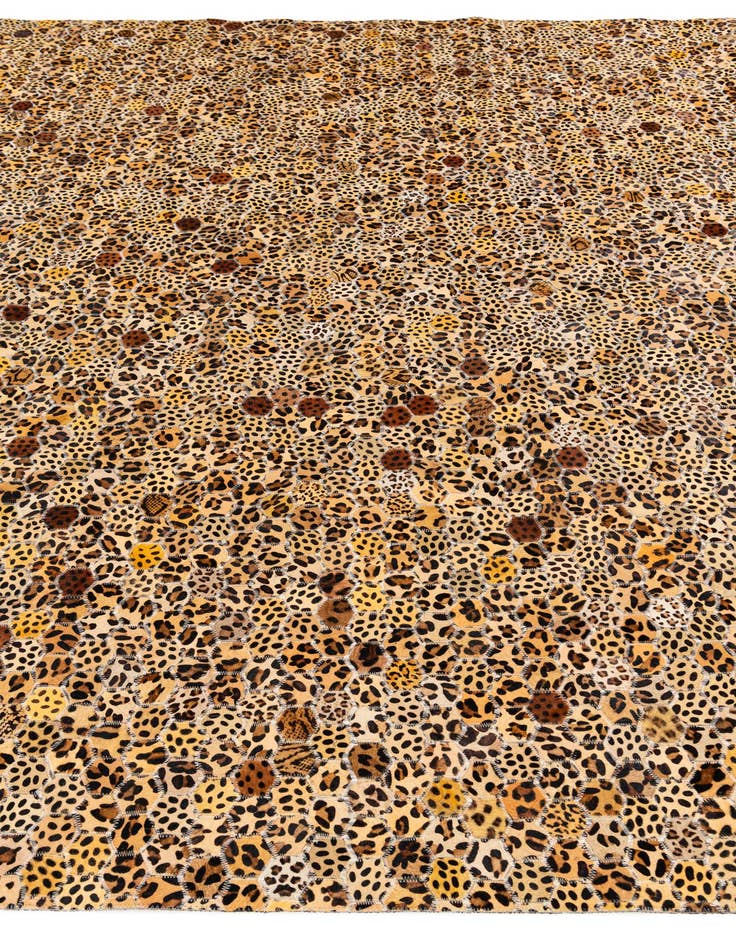 Detail image of 7' 11 x 9' 11 Cowhide Stocks Rug