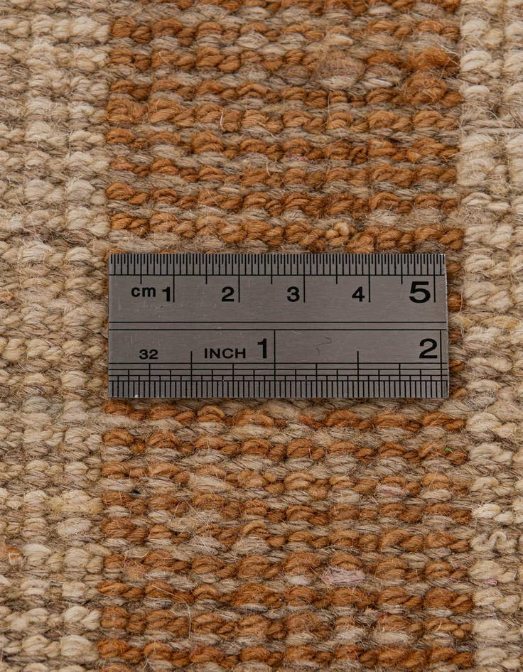 Detail image of 4' 3 x 6'  Hand Knotted Darya Wool Rug