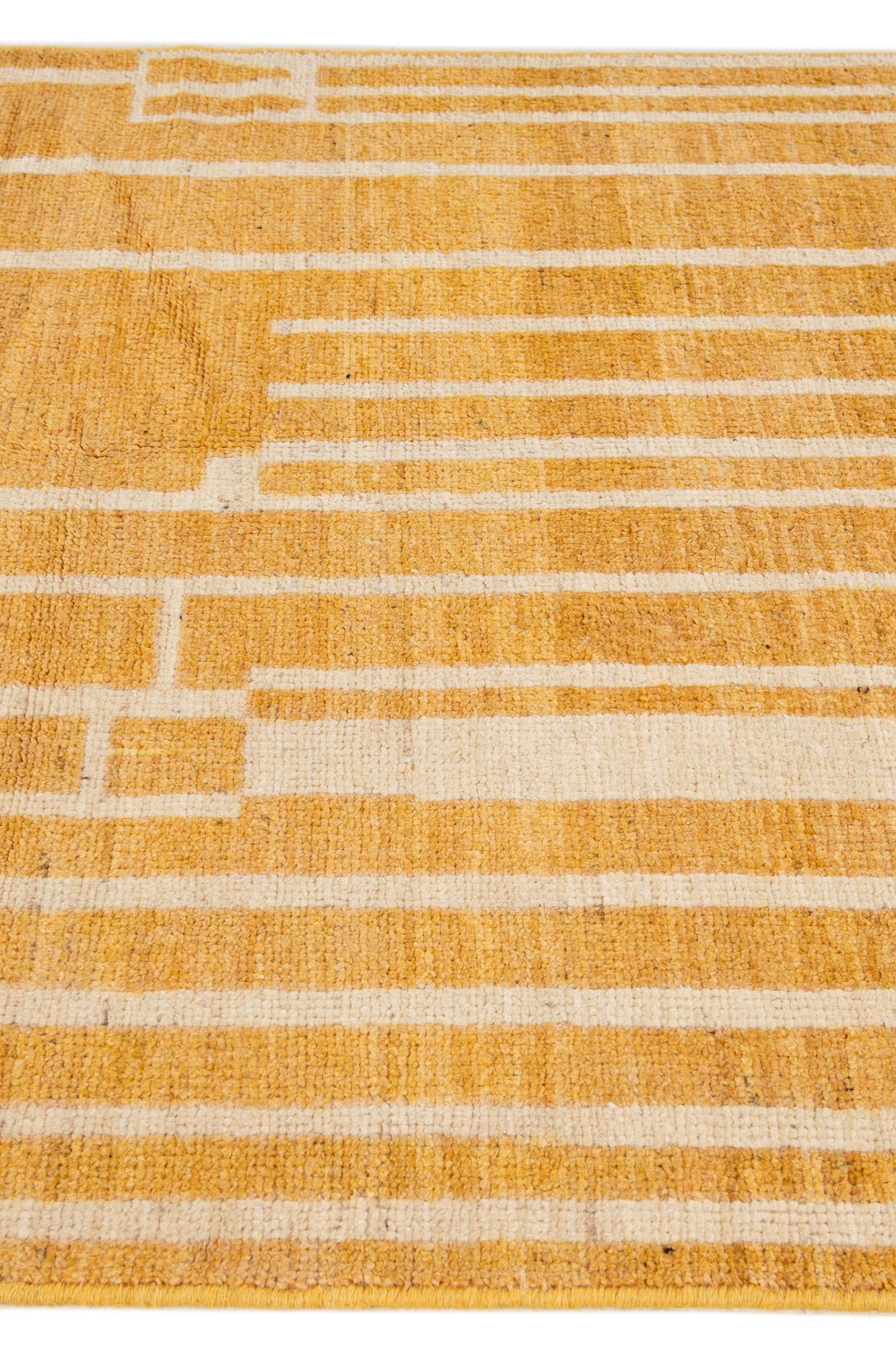 4' 3 x 6' Hand Knotted Darya Wool Rug