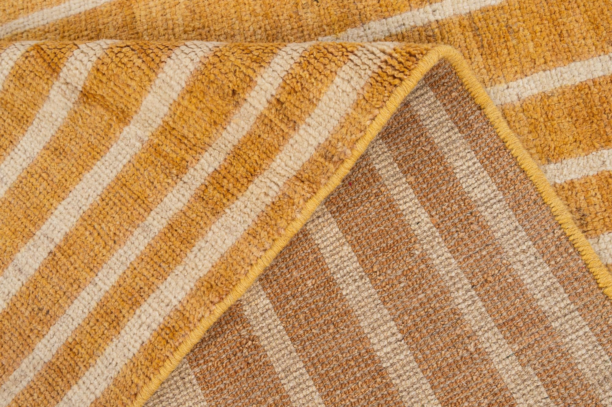 4' 3 x 6' Hand Knotted Darya Wool Rug