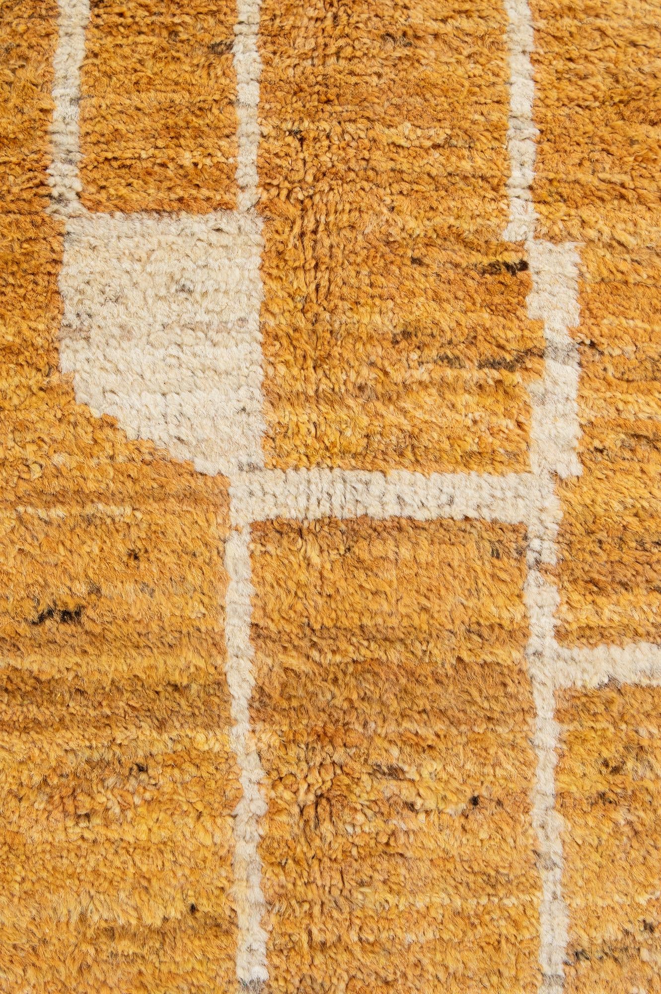 5' 5 x 8' 1 Hand Knotted Darya Wool Rug