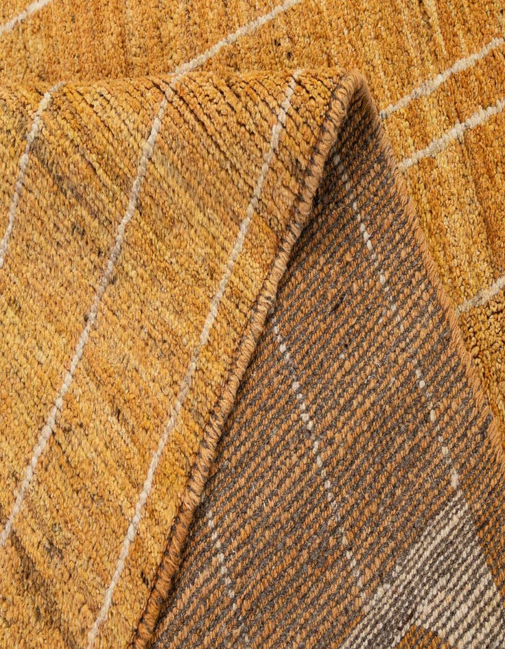 Detail image of 5' 9 x 7' 9  Hand Knotted Darya Wool Rug