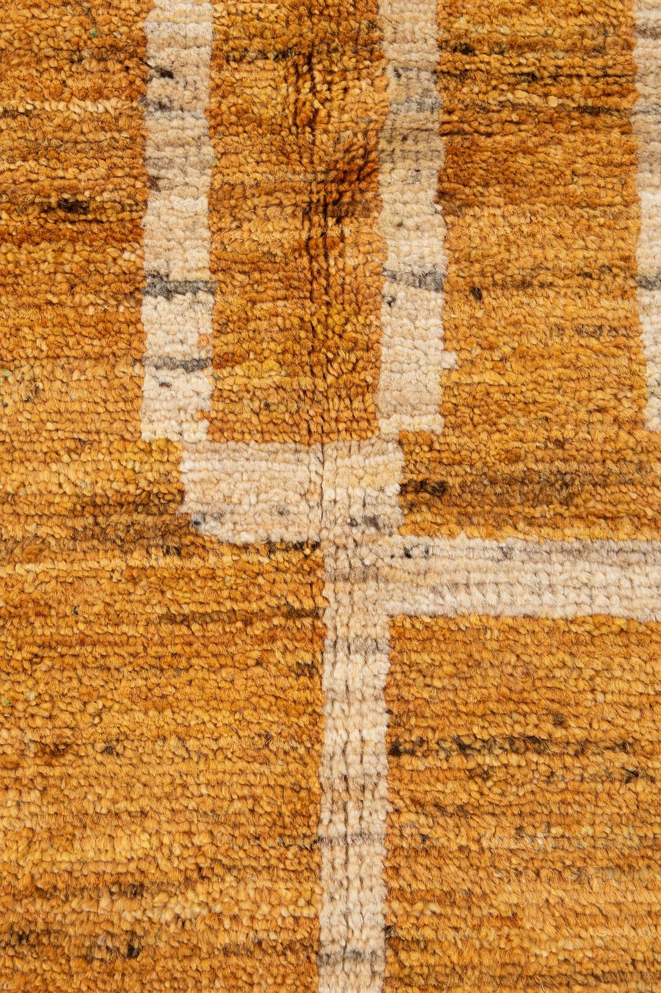 5' 7 x 7' 10 Hand Knotted Darya Wool Rug