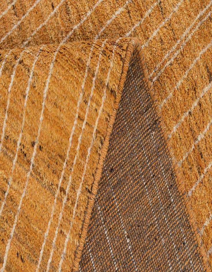 Detail image of 5' 7 x 8' 3  Hand Knotted Darya Wool Rug