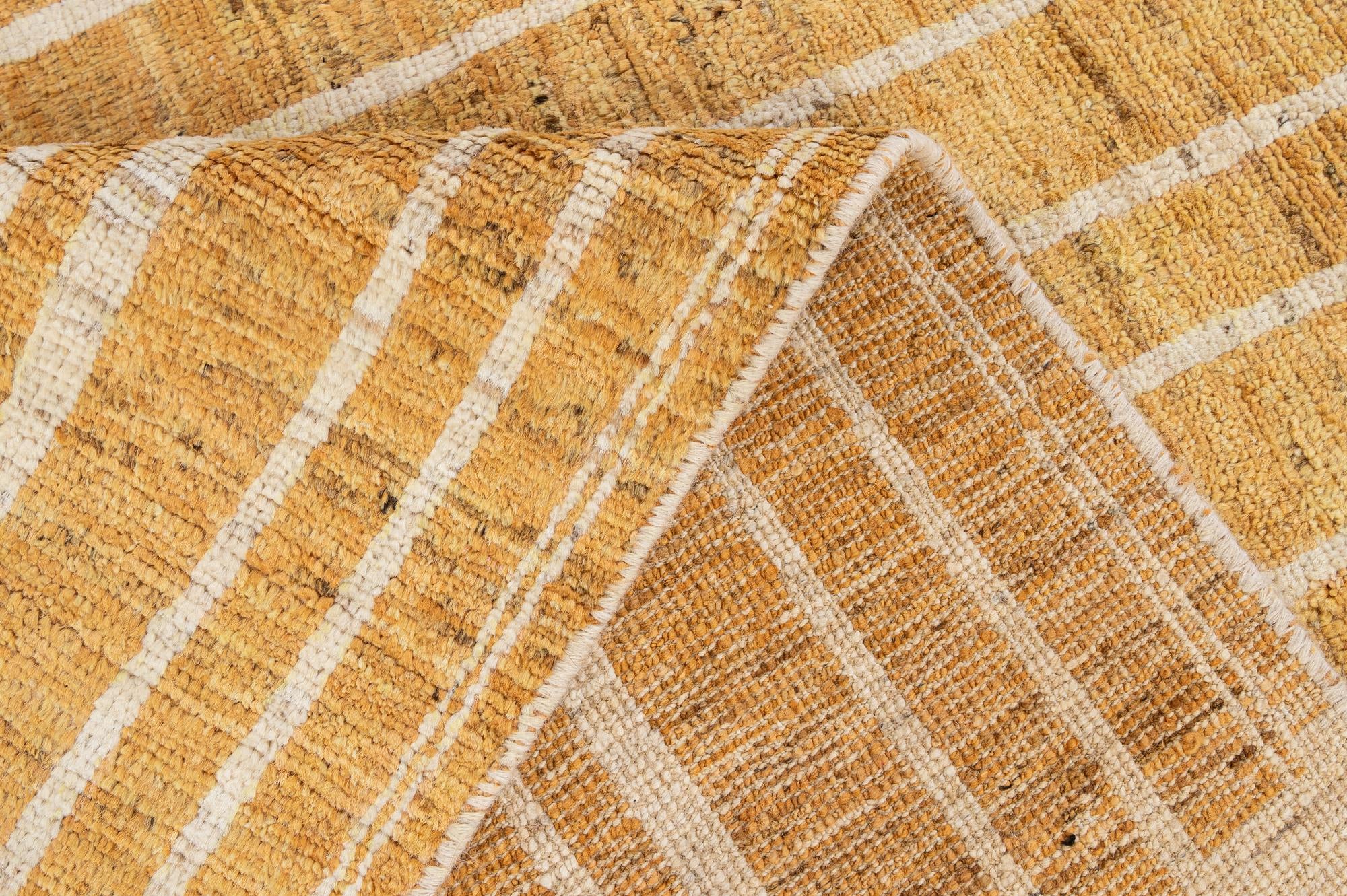 5' 11 x 7' 1 Hand Knotted Darya Wool Rug