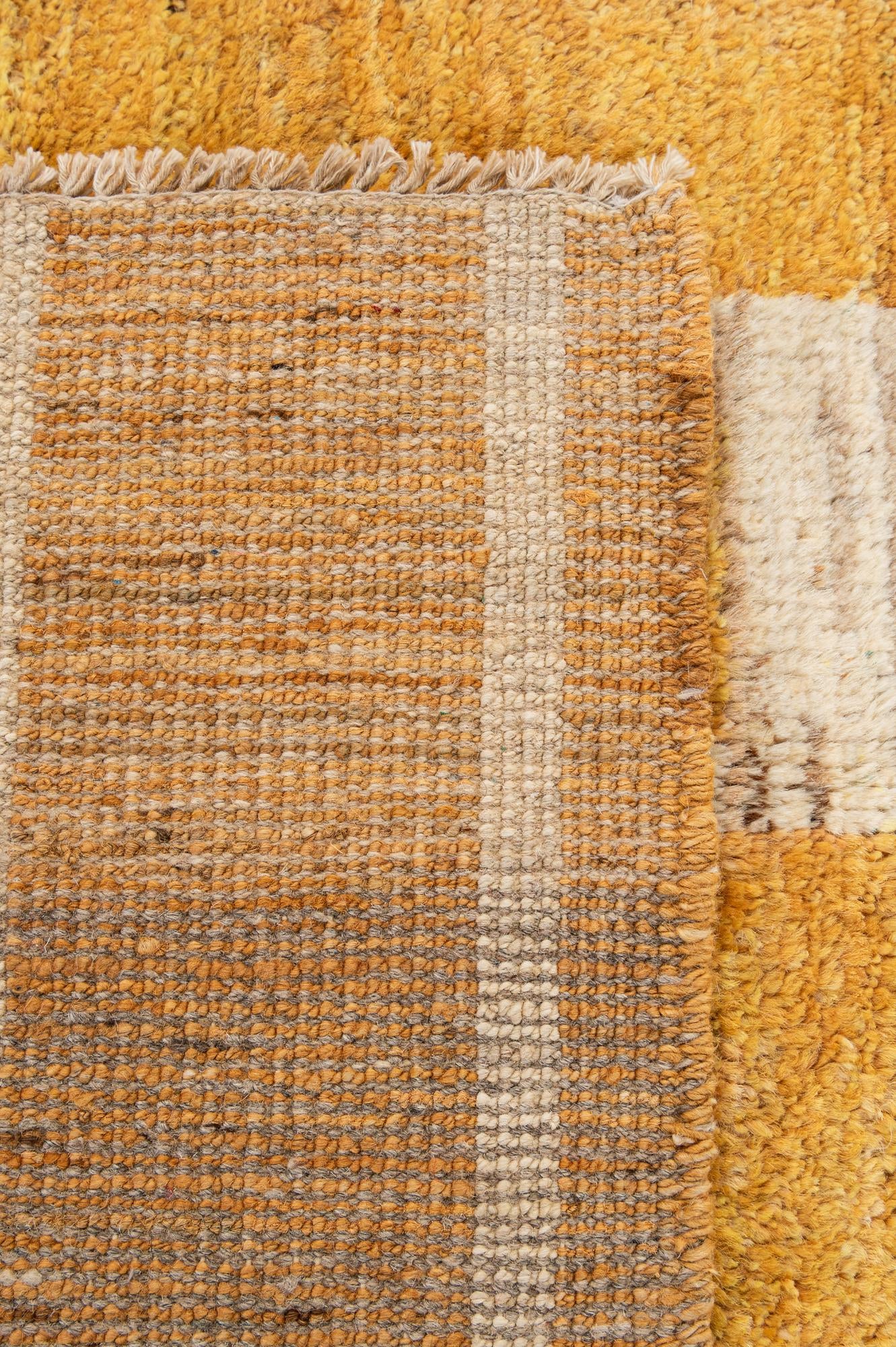 5' 11 x 7' 9 Hand Knotted Darya Wool Rug