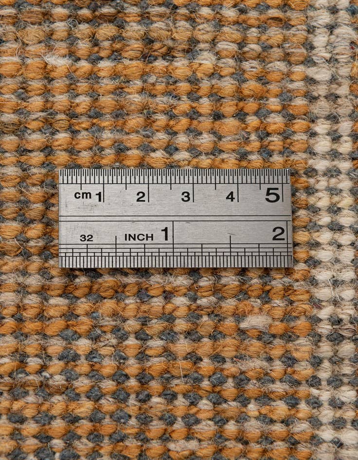 Detail image of 6' 6 x 9' 7  Hand Knotted Darya Wool Rug