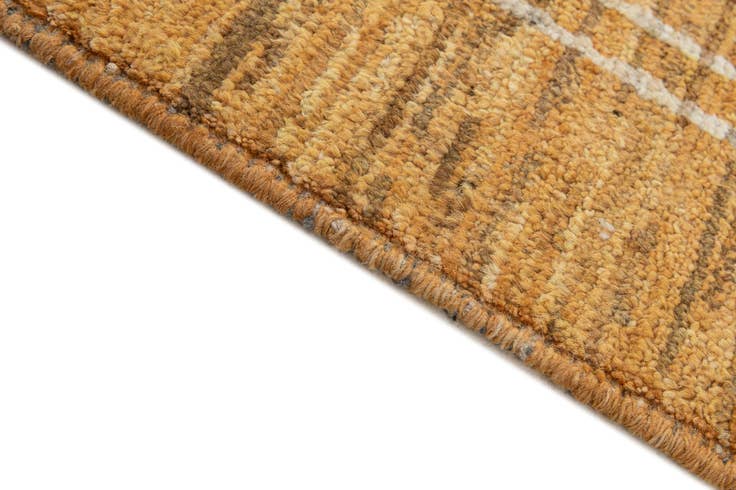 Detail image of 6' 6 x 9' 7 Hand Knotted Darya Wool Rug
