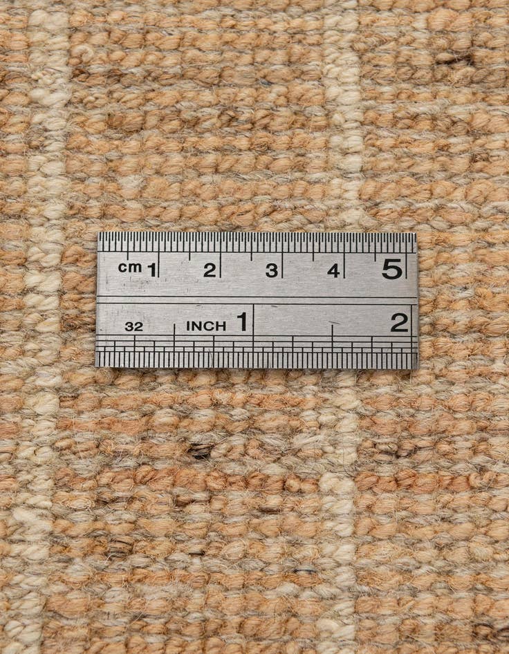 Detail image of 6' 6 x 9' 8  Hand Knotted Darya Wool Rug