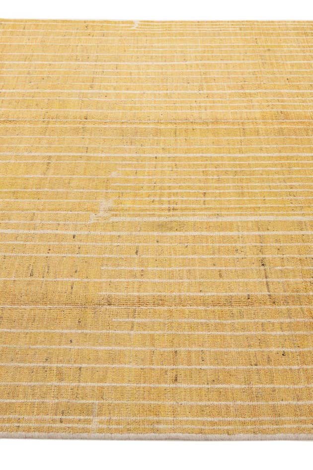 Detail image of 6' 6 x 9' 8 Hand Knotted Darya Wool Rug