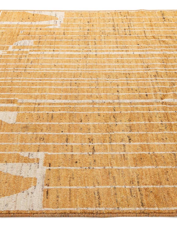 Detail image of 6' 8 x 9' 10  Hand Knotted Darya Wool Rug