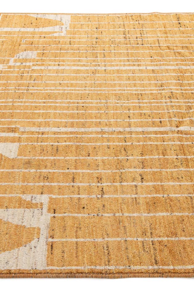 Detail image of 6' 8 x 9' 10 Hand Knotted Darya Wool Rug