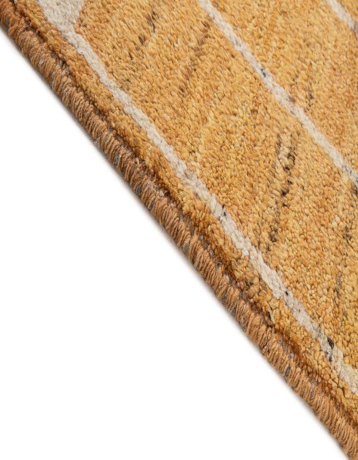 Detail image of 6' 8 x 9' 10  Hand Knotted Darya Wool Rug