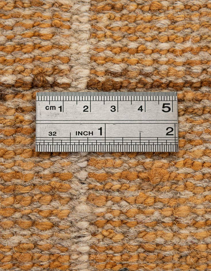 Detail image of 6' 8 x 9' 9  Hand Knotted Darya Wool Rug