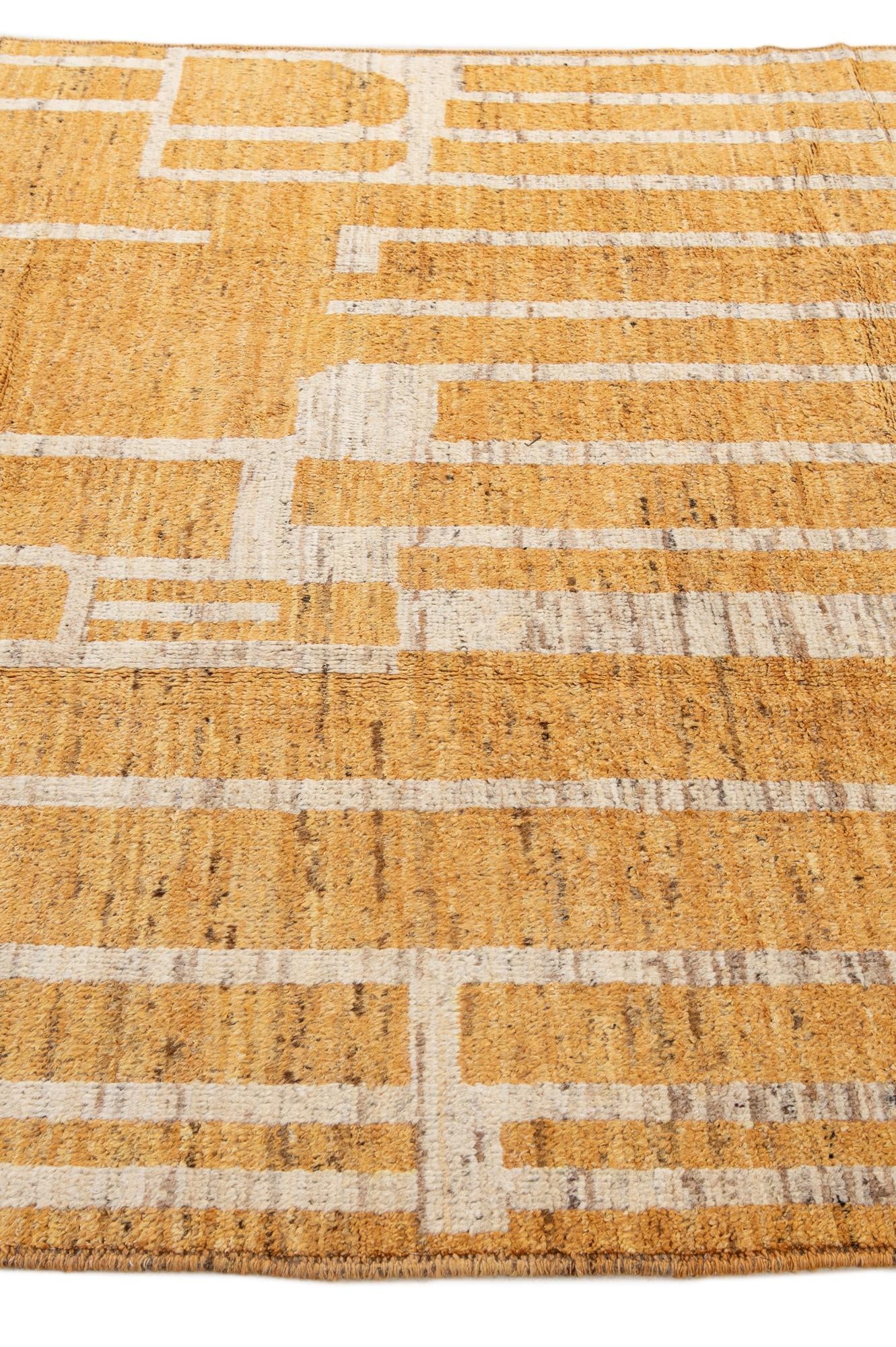 6' 9 x 9' 7 Hand Knotted Darya Wool Rug