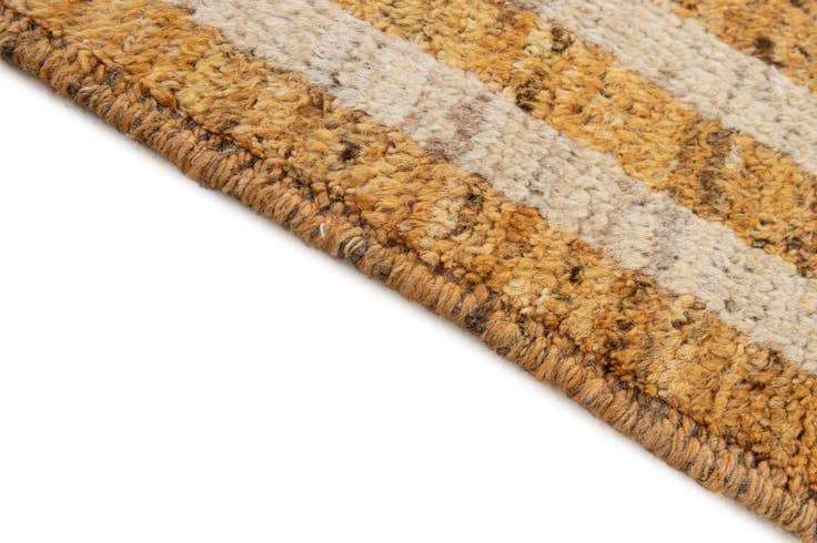 Detail image of 6' 9 x 9' 7 Hand Knotted Darya Wool Rug