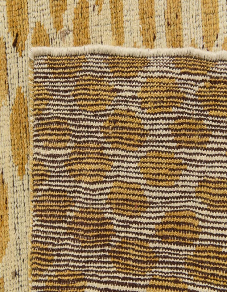 Detail image of 6' 1 x 9'  Hand Knotted Darya Wool Rug