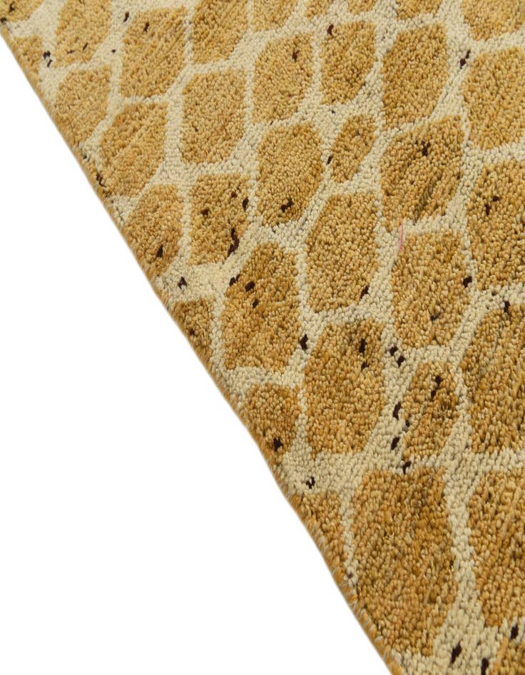 Detail image of 6' x 8' 8  Hand Knotted Darya Wool Rug