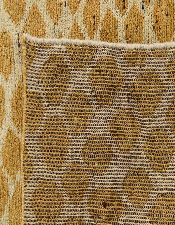 Detail image of 6' x 8' 8  Hand Knotted Darya Wool Rug