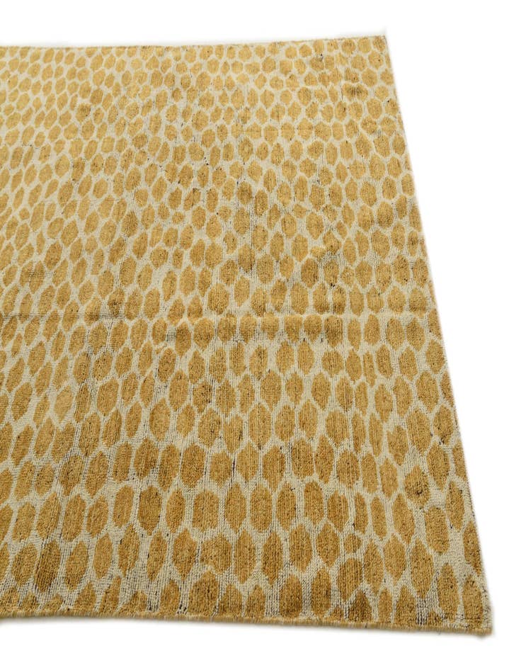 Detail image of 5' 9 x 9' 1  Hand Knotted Darya Wool Rug