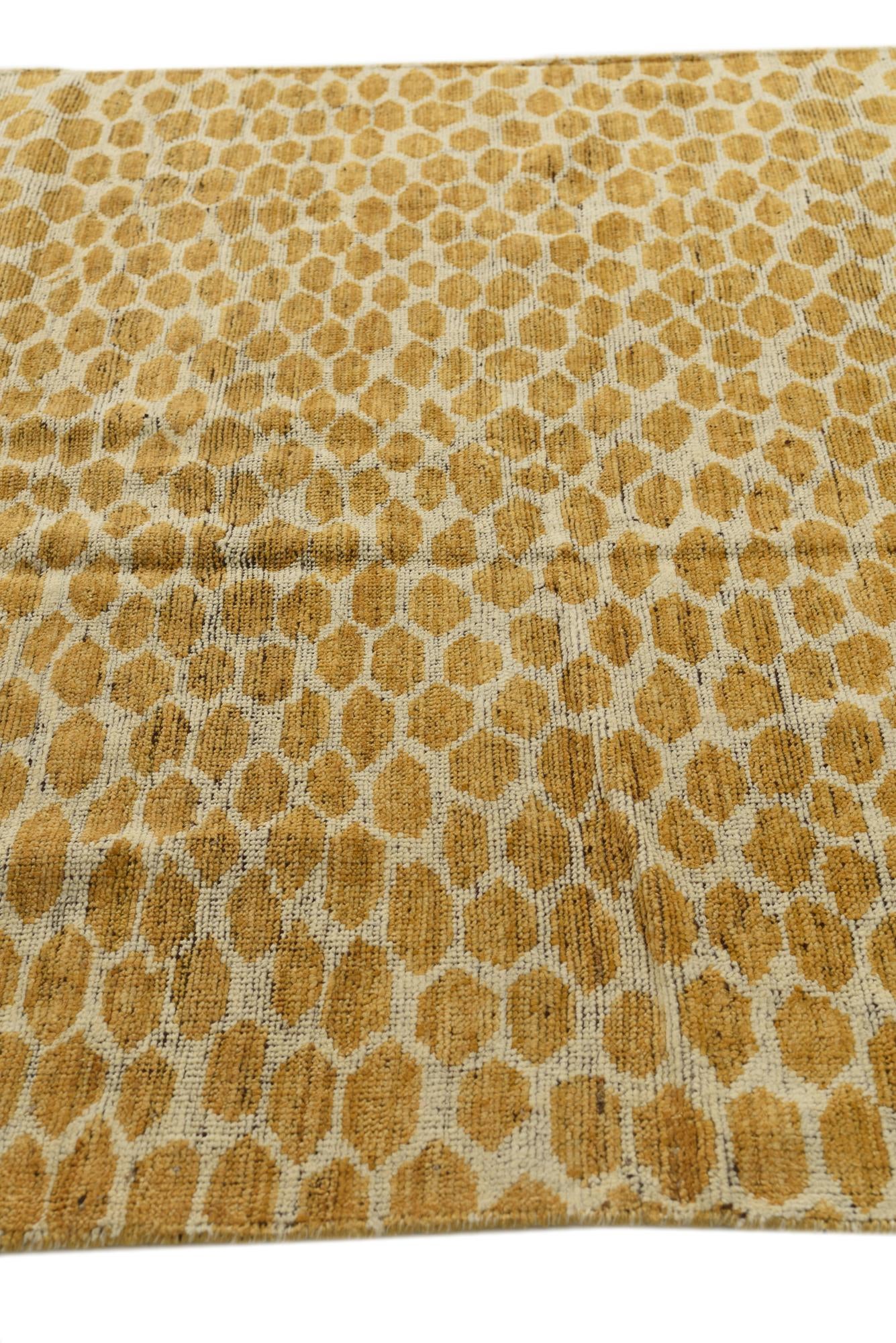 6' 1 x 9' Hand Knotted Darya Wool Rug