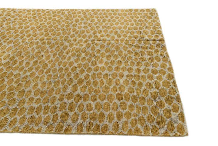 6' 1 x 9' Hand Knotted Darya Wool Rug