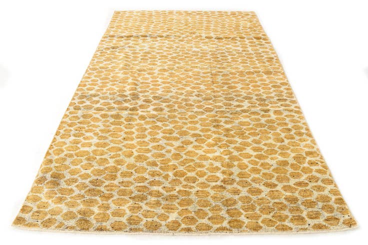 Detail image of 5' 8 x 9' 1 Hand Knotted Darya Wool Rug