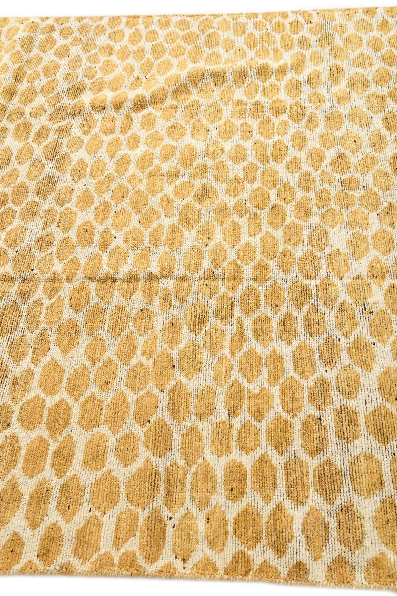 5' 8 x 9' 1 Hand Knotted Darya Wool Rug