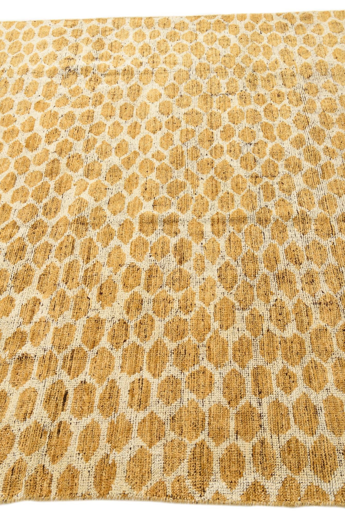 6' 1 x 9' Hand Knotted Darya Wool Rug