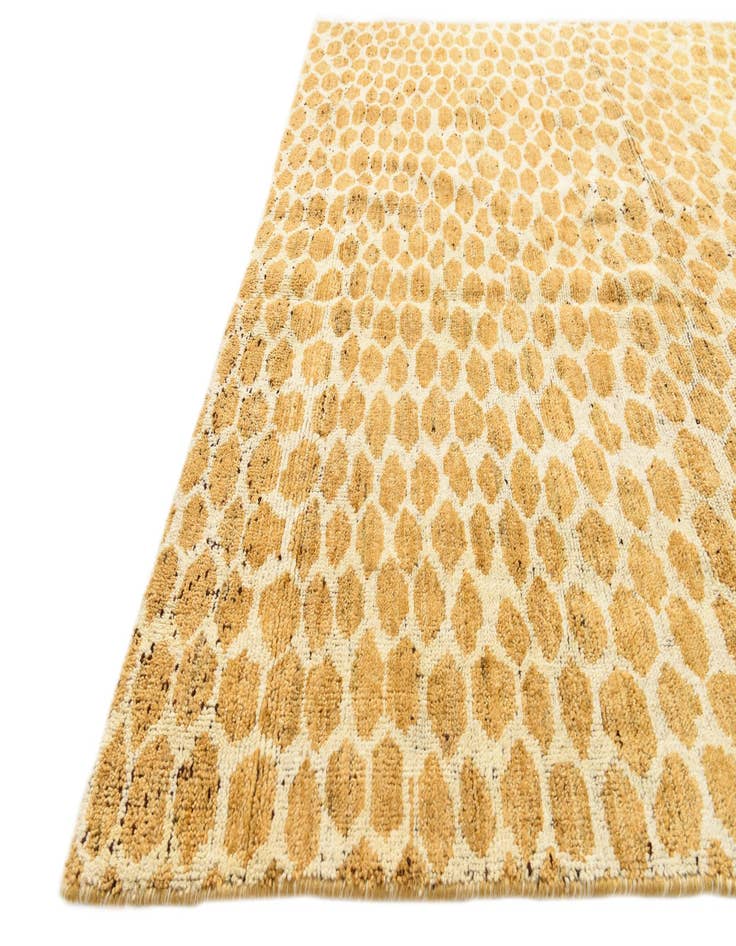 Detail image of 5' 11 x 8' 10 Hand Knotted Darya Wool Rug