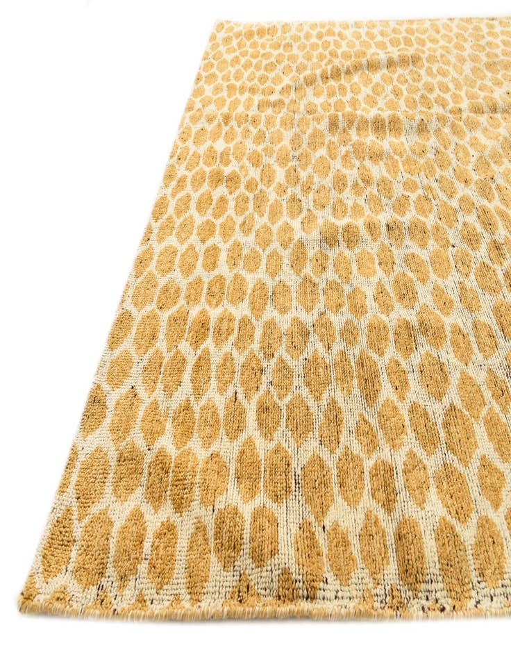 Detail image of 6' x 9' 2  Hand Knotted Darya Wool Rug