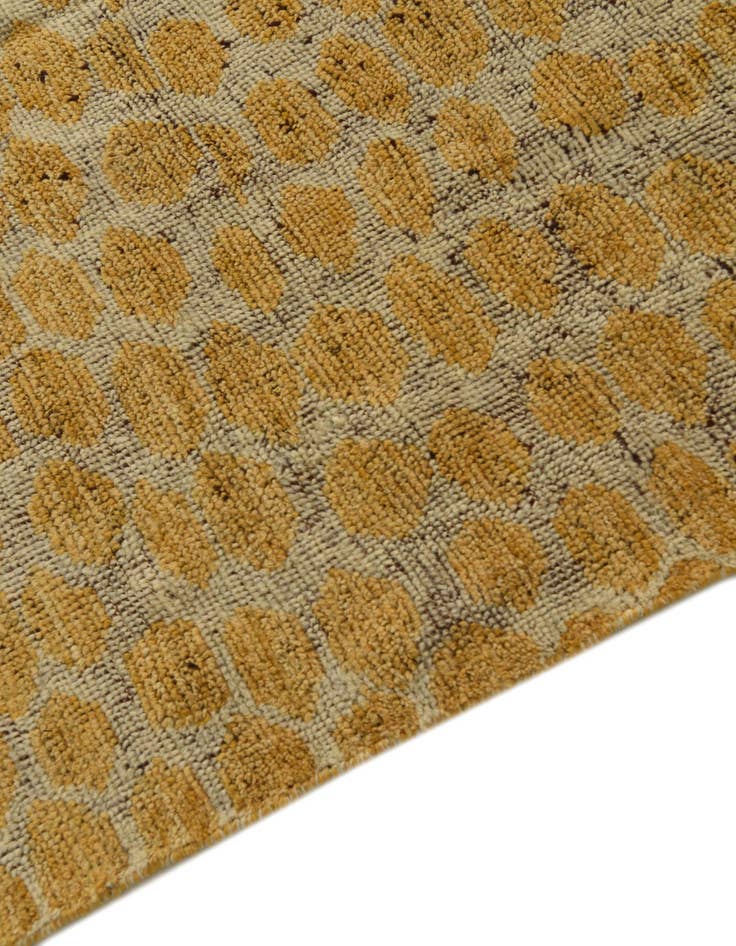 Detail image of 6' 1 x 9' 5  Hand Knotted Darya Wool Rug