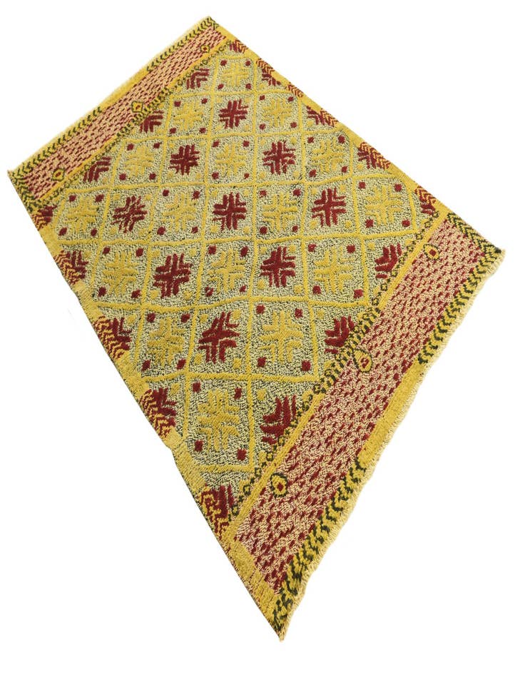 Detail image of 4' 10 x 7'  Hand Knotted Darya Wool Rug