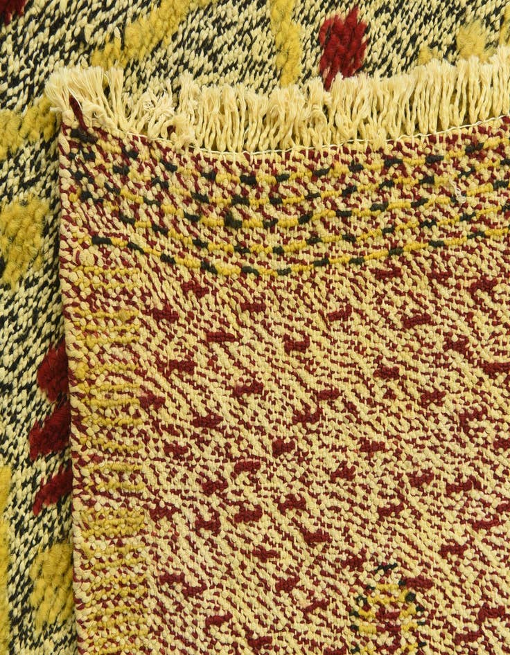 Detail image of 4' 10 x 7'  Hand Knotted Darya Wool Rug