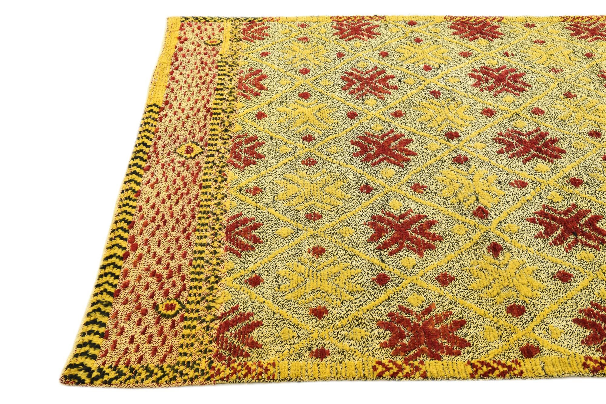 5' 6 x 8' Hand Knotted Darya Wool Rug
