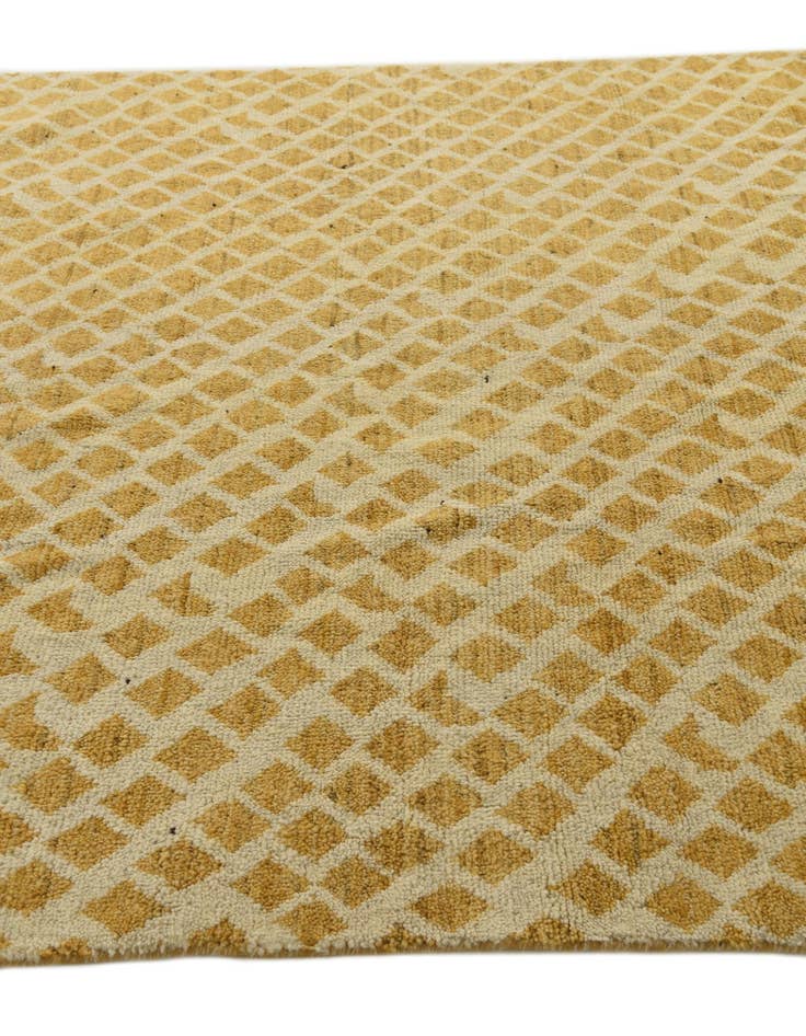 Detail image of 6' x 9' 1  Hand Knotted Darya Wool Rug