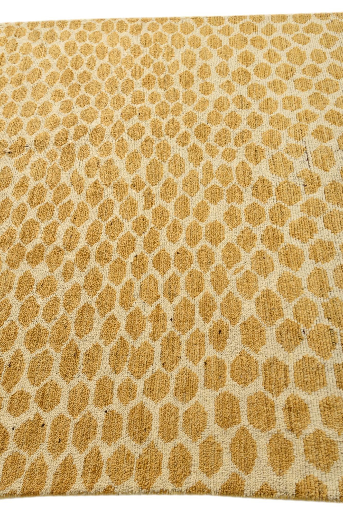 5' 9 x 8' 9 Hand Knotted Darya Wool Rug