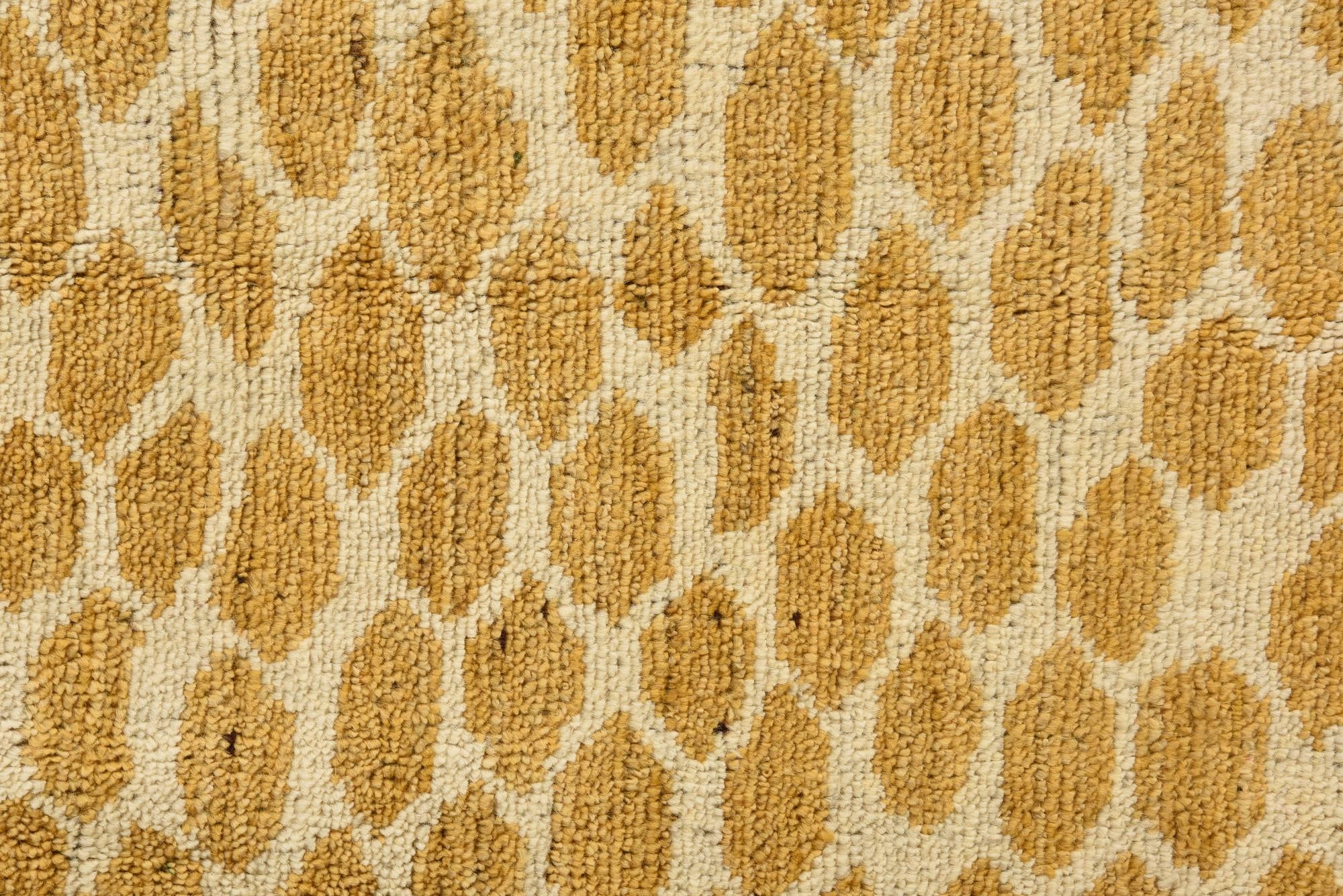 5' 9 x 8' 9 Hand Knotted Darya Wool Rug