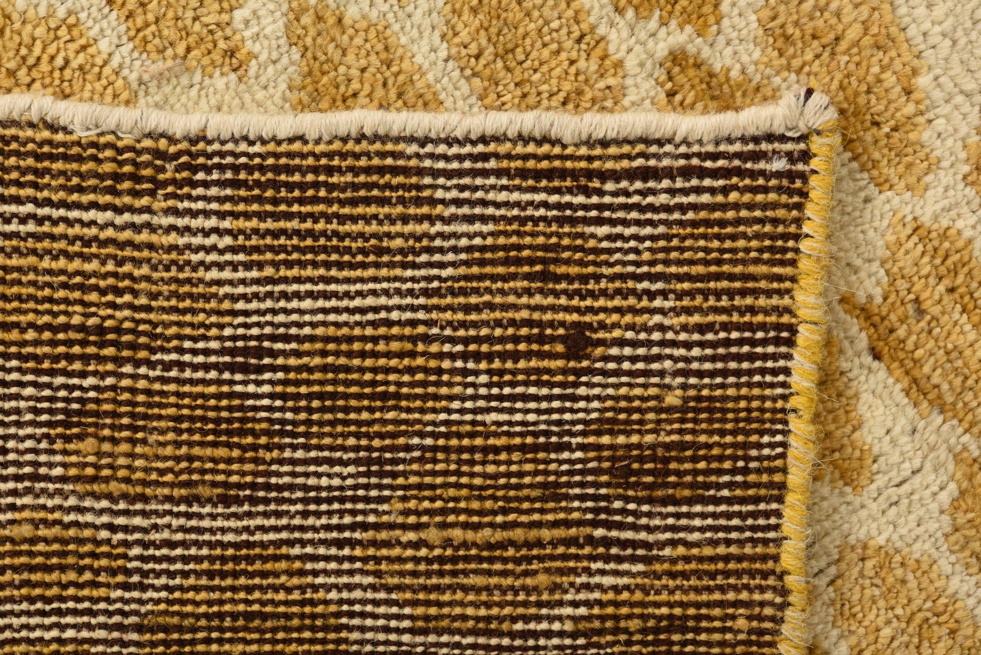 5' 9 x 8' 9 Hand Knotted Darya Wool Rug