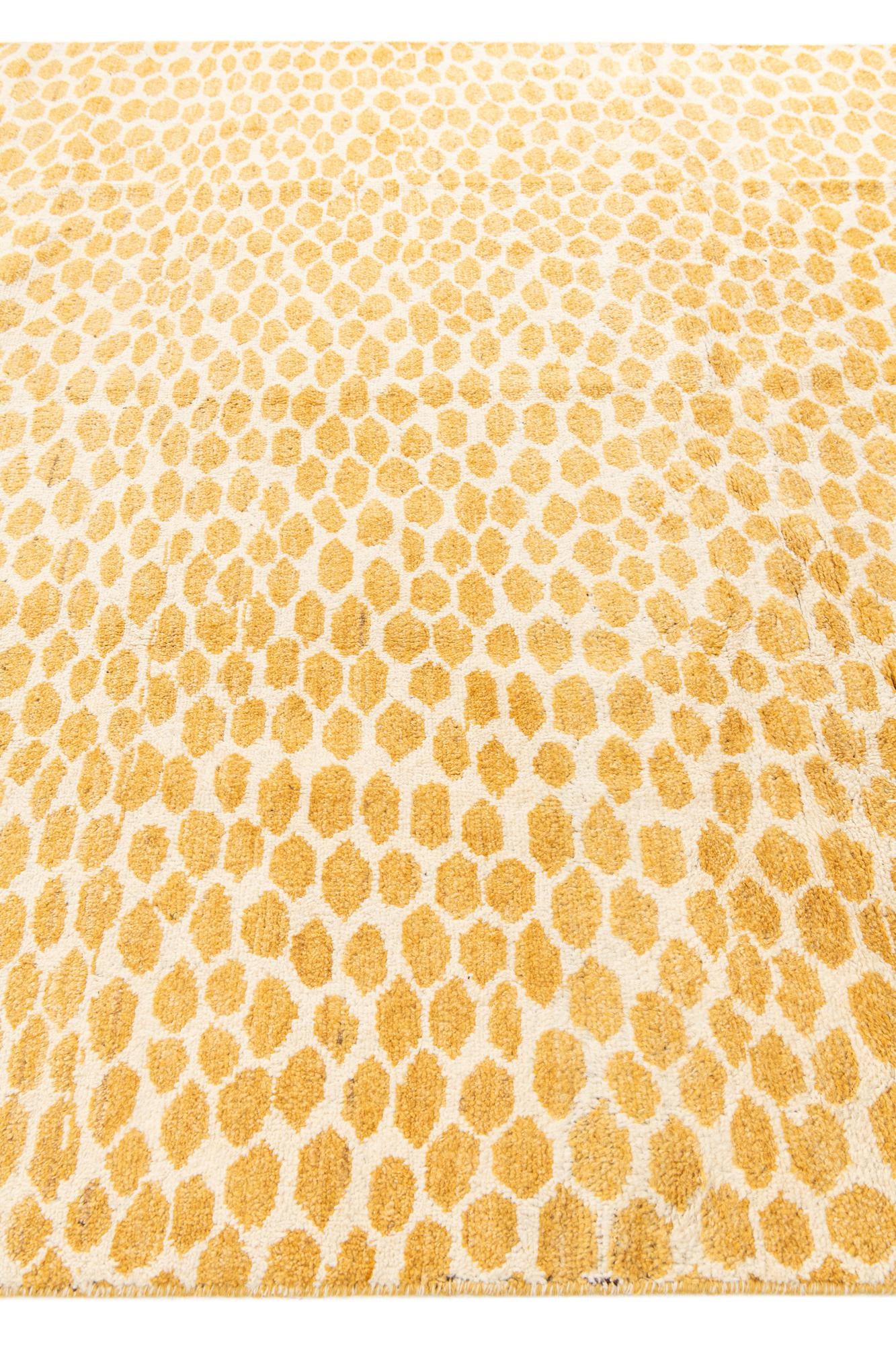 8' 1 x 9' 10 Hand Knotted Darya Wool Rug