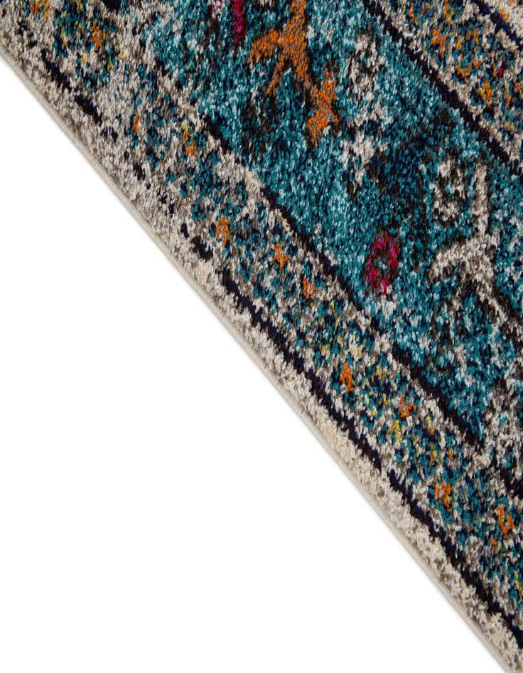Detail image of 5' 3 x 7' 6 Fleur Rug