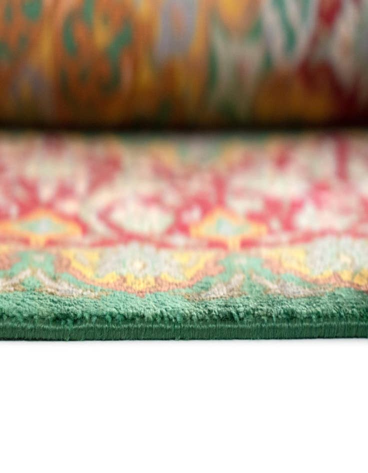 Detail image of 3' 3 x 4' 10 Ghom Silk Rug