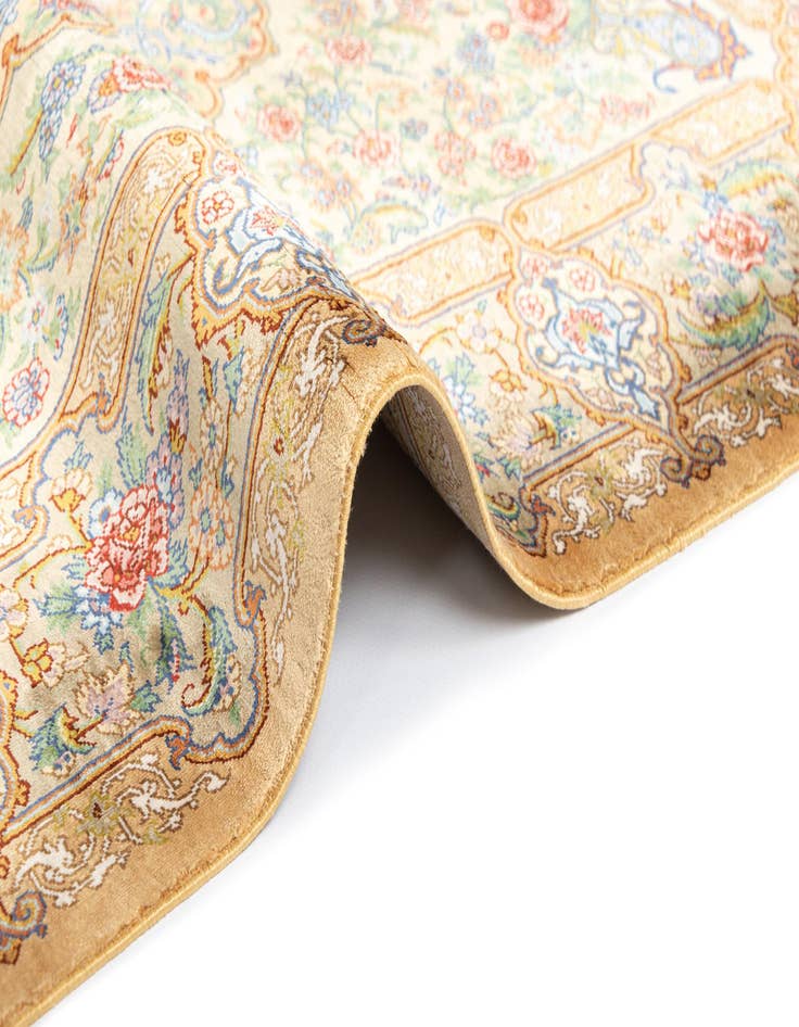 Detail image of 2' 7 x 3' 9 Ghom Silk Rug