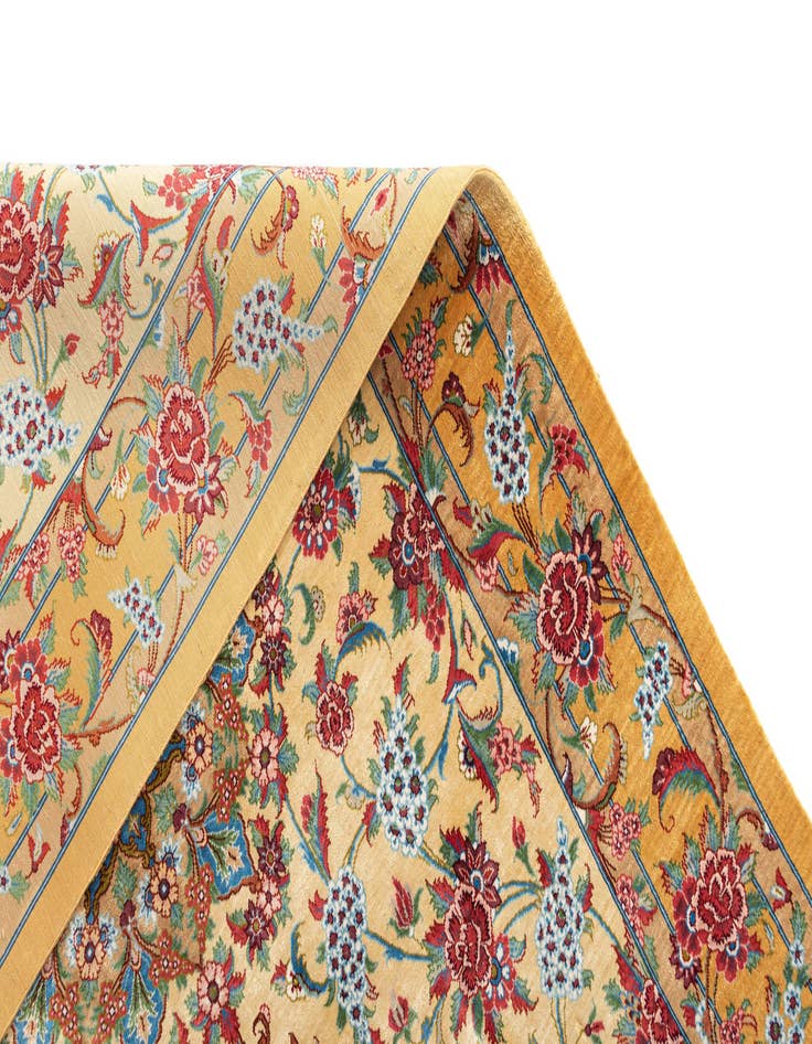 Detail image of 2' 7 x 4' 3 Ghom Silk Rug