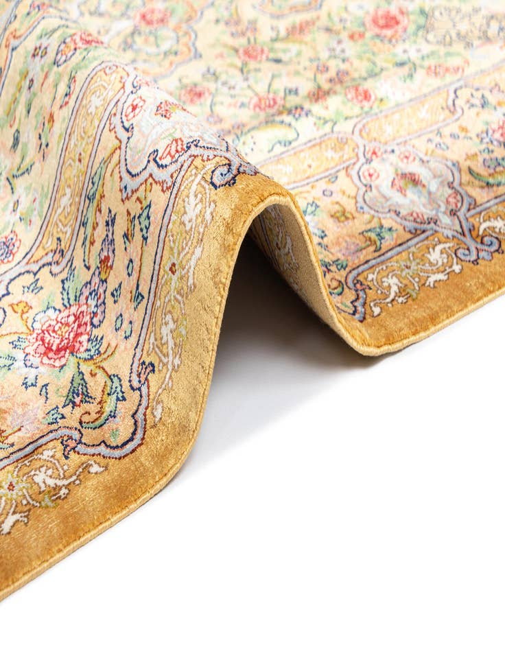 Detail image of 2' 7 x 4' Ghom Silk Rug