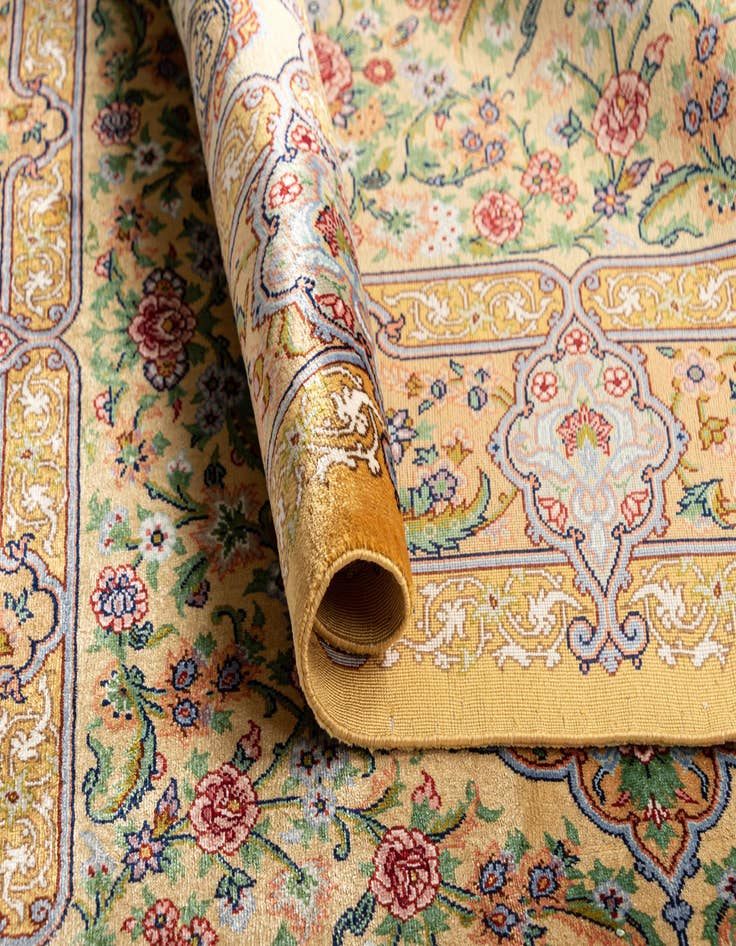 Detail image of 2' 7 x 4' Ghom Silk Rug