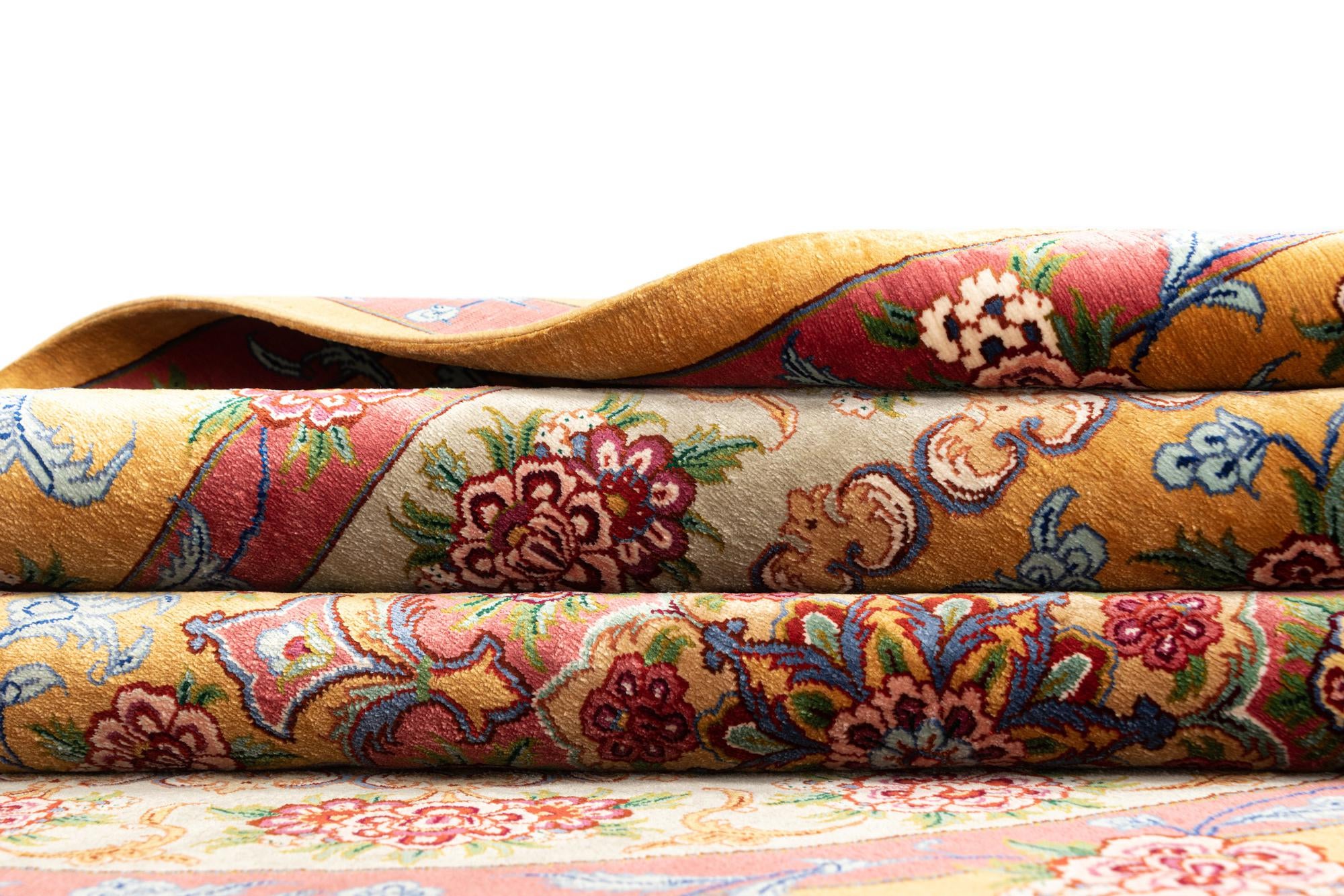 3' 4 x 4' 11 Ghom Silk Rug