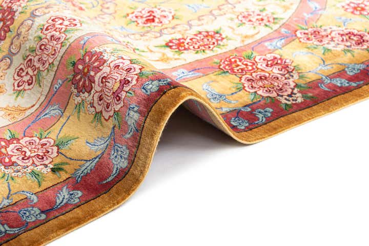 3' 4 x 4' 11 Ghom Silk Rug