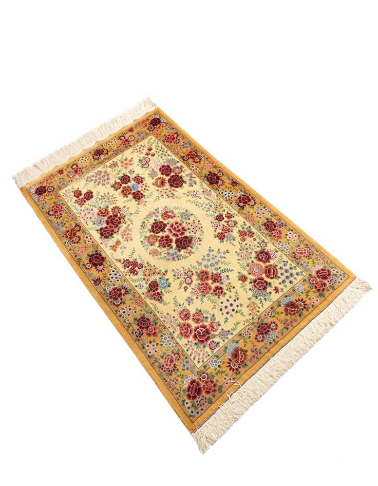 Detail image of 3' 3 x 5' 5 Ghom Silk Rug